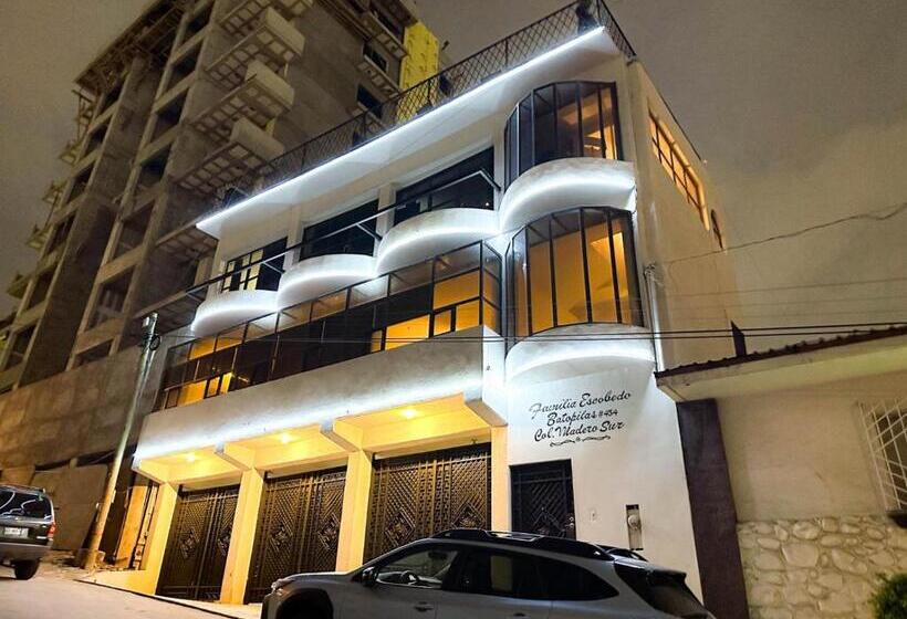 سوئیت با بالکن, La Casona Penthouse Mansión