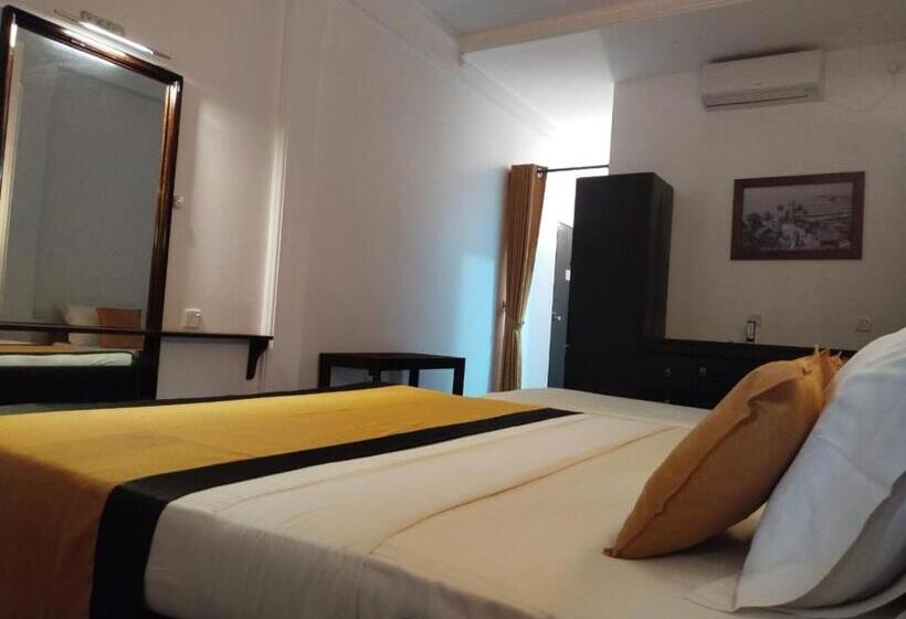 Номер Deluxe, Dalawella Beach Resort