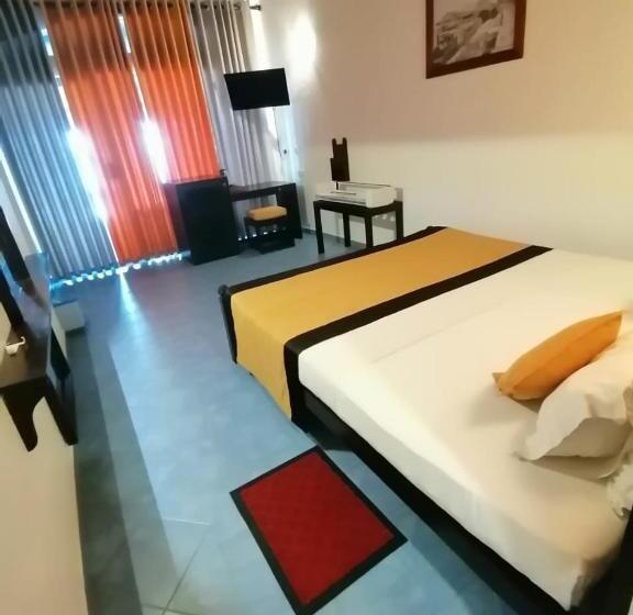 اتاق لوکس, Dalawella Beach Resort