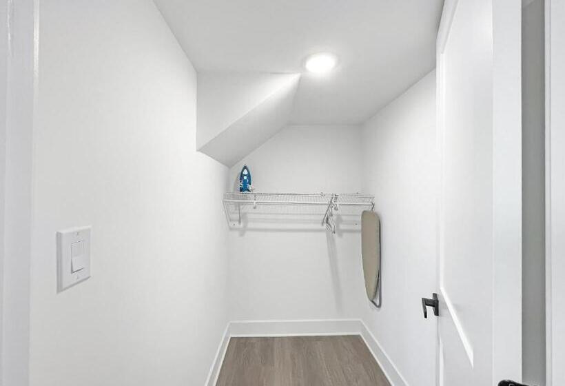 Апартаменты 3 Спальни, Mary S Stay Brookland