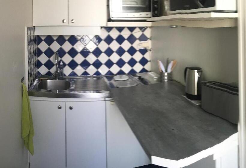 Family Suite, Au Tour Des Bois