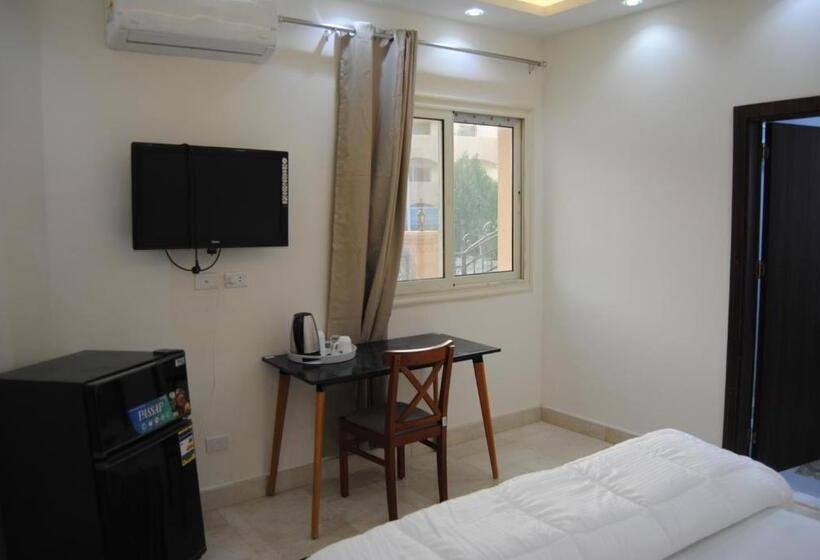 استودیوی لوکس, Villa 3 Studios