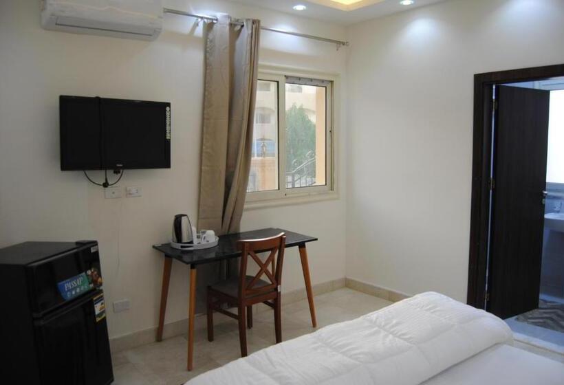 استودیوی لوکس, Villa 3 Studios
