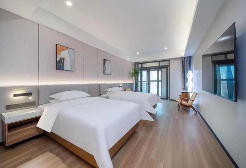 标准间带阳台, Hefei Tom