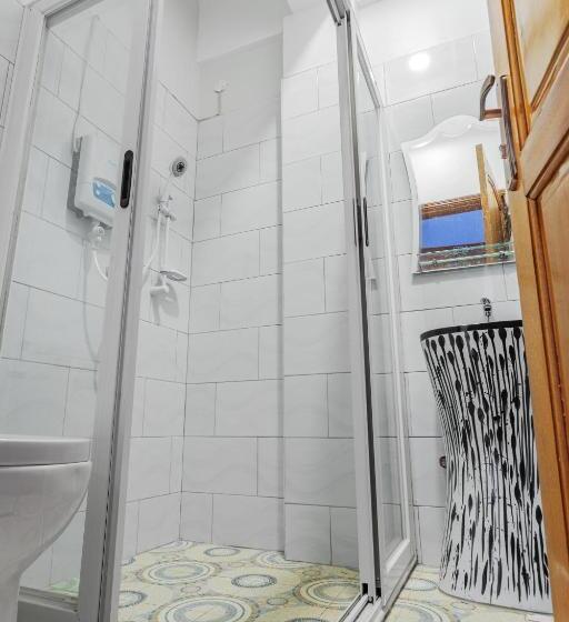 标准间带阳台, Ambrosia Heights Entebbe