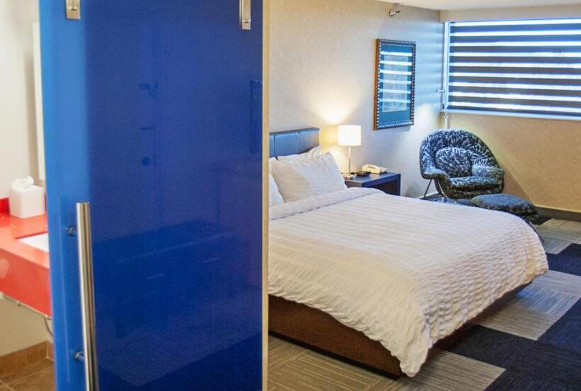 Люкс Deluxe Кровать Кинг, Rapid City Hotel Luxury Private Suites