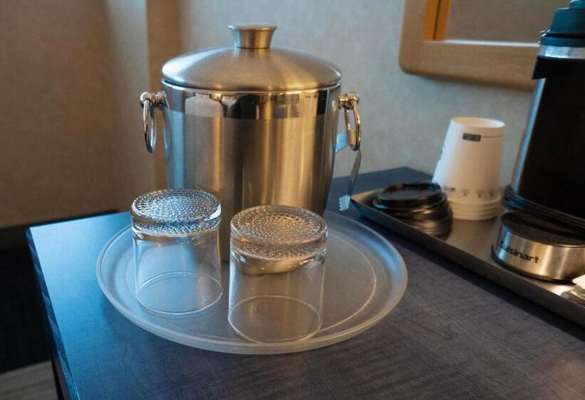 Люкс Повышенной Комфортности, Rapid City Hotel Luxury Private Suites