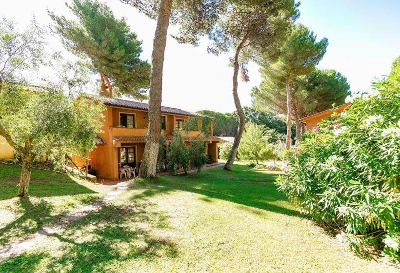 Апартаменты 1 Спальня с Балконом, Residence With Swimming Pool In Guardistallo Surrounded By Nature