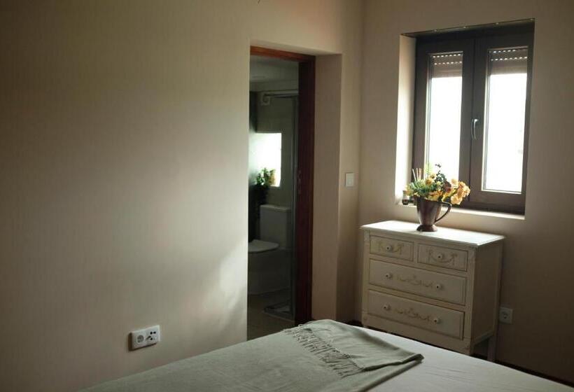 Дом 4 Спальни, Palmeiras Beach House   Santa Cruz