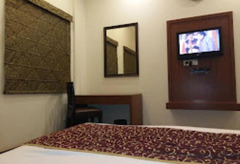 デラックスルーム, Dev International, Chhindwara