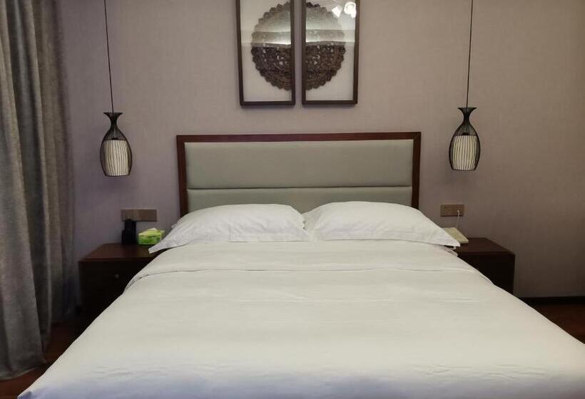 Family Suite, Monmonboutique