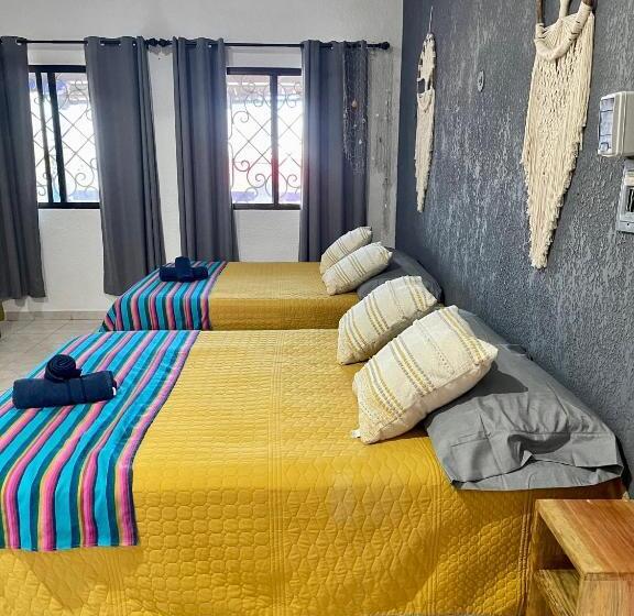 Семейный Номер Боковой Вид на Море, Itzé Hostel Boutique   Progreso