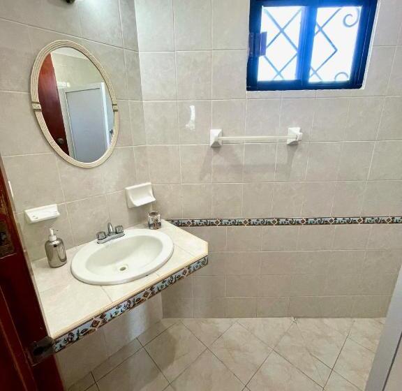 舒适三人间, Itzé Hostel Boutique   Progreso