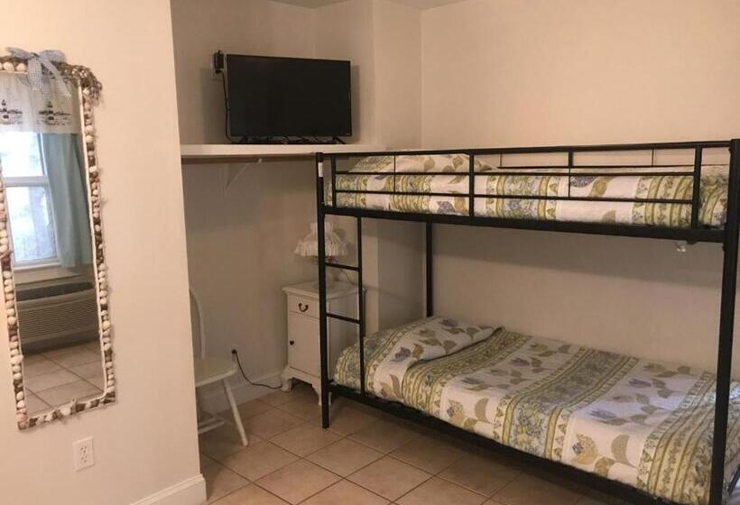 标准工作室, Angie's Guest Cottage