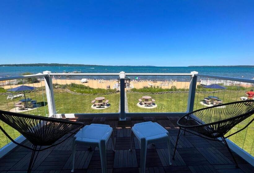 可观景的小型套房, The Beach Haus Resort