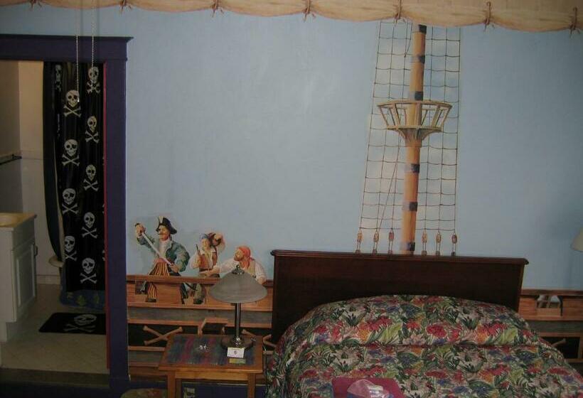 Семейный Номер, The Pirate Haus Inn