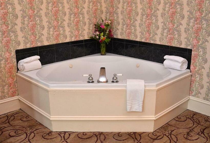 Люкс, Water Street Inn