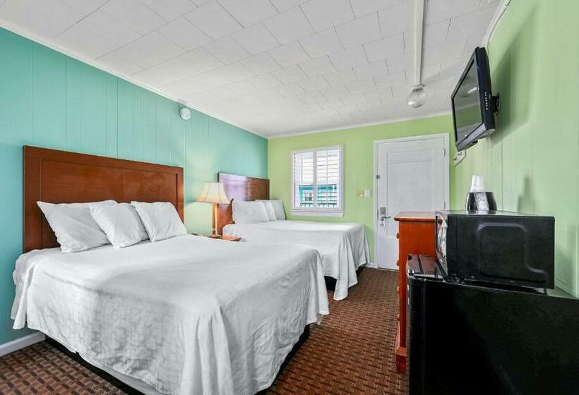 ２ダブルベッドのスタンダードルーム, Madison Beach Motel