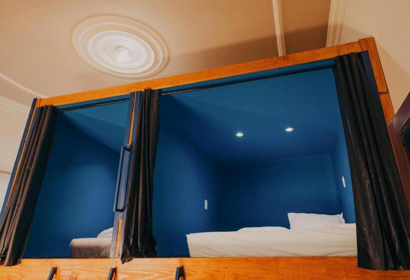 Quarto Familiar, Hostel Casarão Fronteira
