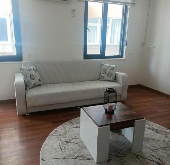 Апартаменты 2 Спальни, Old Town Grand Apart