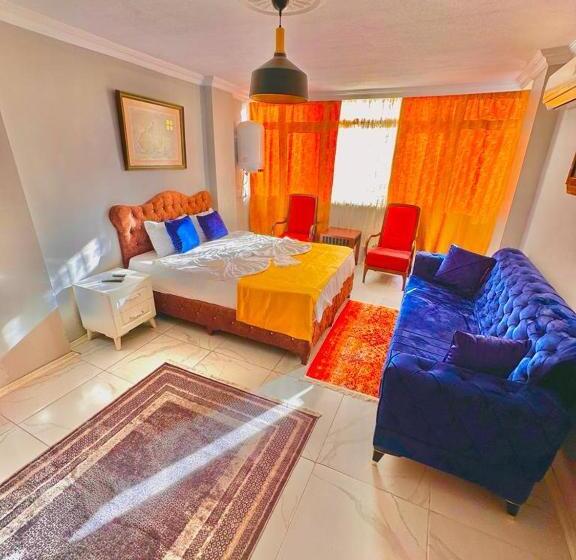 Quarto Triplo Superior, Raydon