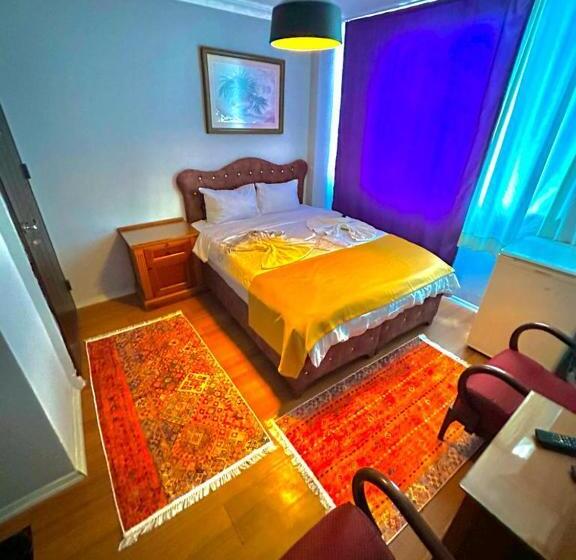 Quarto Estandar, Raydon