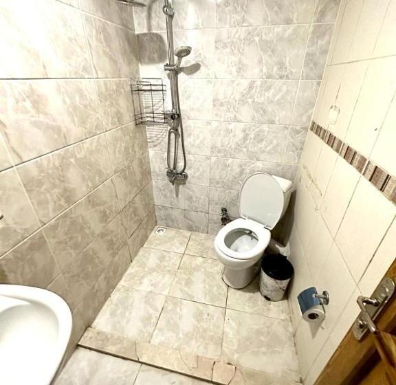 Quarto Estandar, Raydon