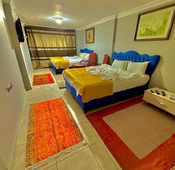 Quarto Estandar, Raydon