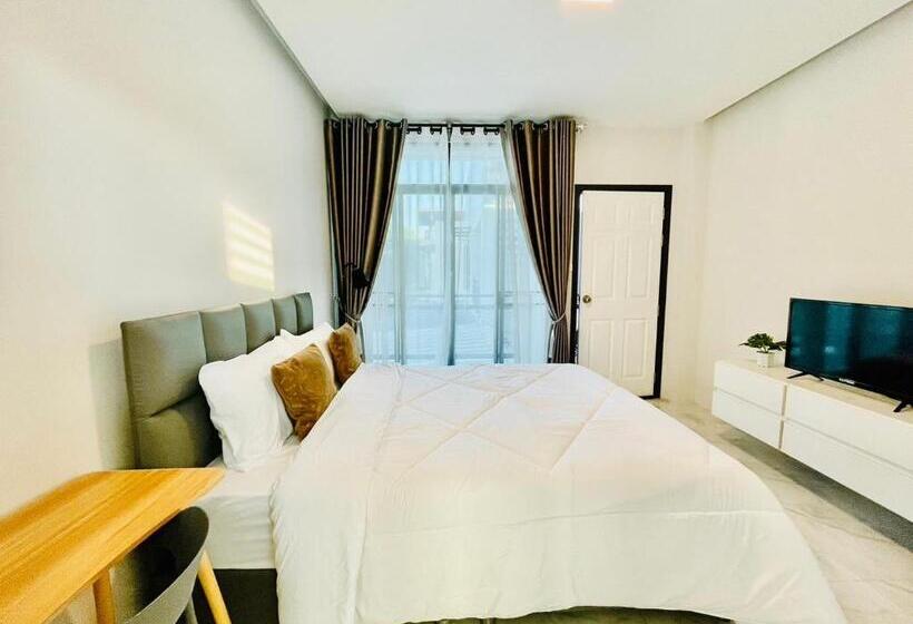 Номер Deluxe с Балконом, Sky View Home And Hostel Chiangmai