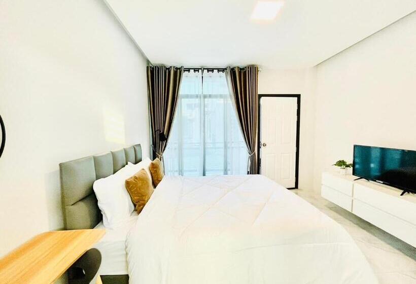 Номер Deluxe с Балконом, Sky View Home And Hostel Chiangmai