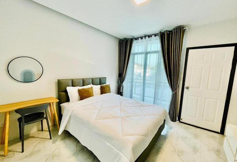 Номер Deluxe с Балконом, Sky View Home And Hostel Chiangmai