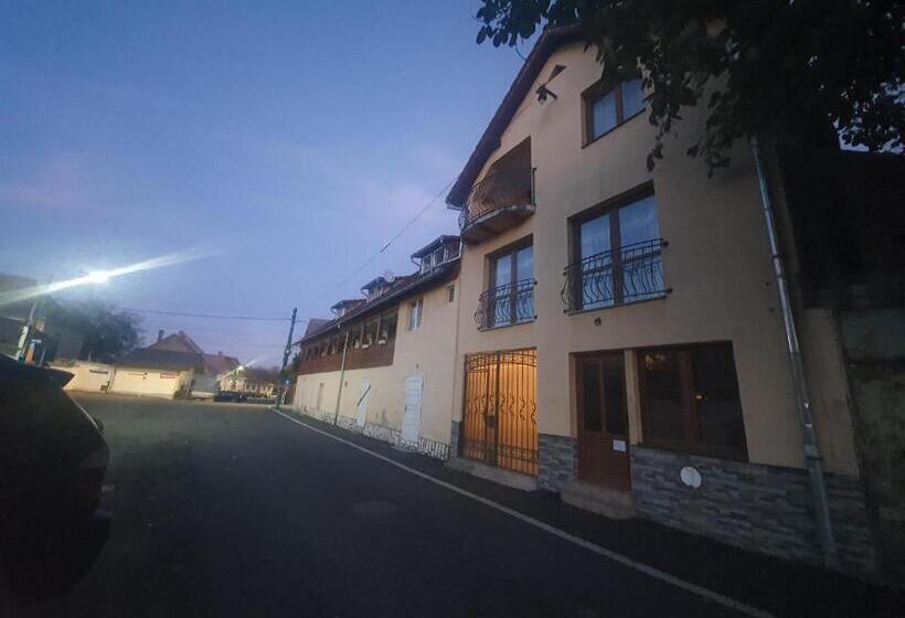 Номер Стандарт с Балконом, Casa Ana Maria
