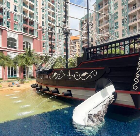 Апартаменты 1 Спальня Вид на Бассейн, Grande Caribbean Condo Resort Pattaya G2008