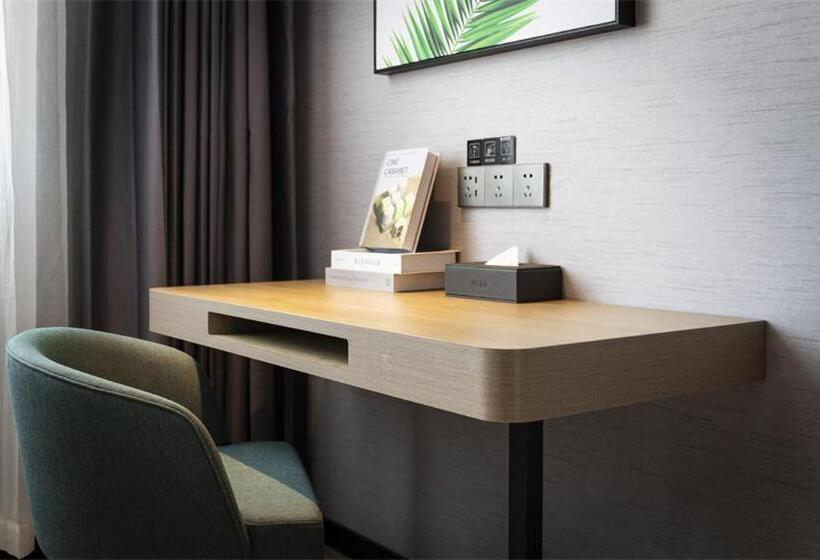 Номер Стандарт, Thank Inn Plus Xinyang Gushi Liaocheng Avenue