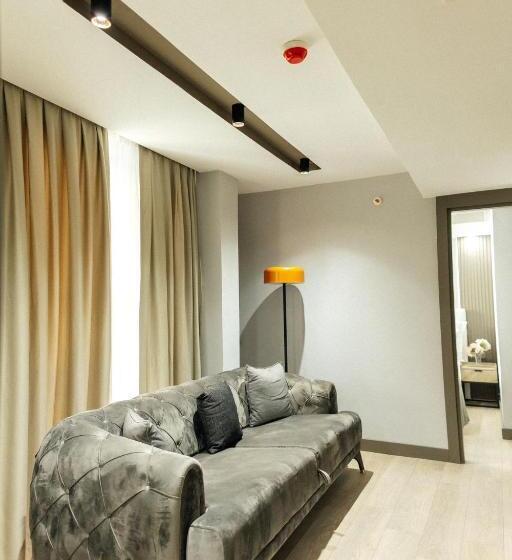 Люкс, Leaf River Suites