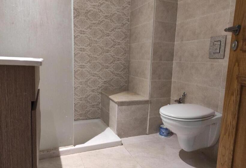 חדר סטנדרט, Room In Apartment   Refined Elegance Cite Les Palmiers