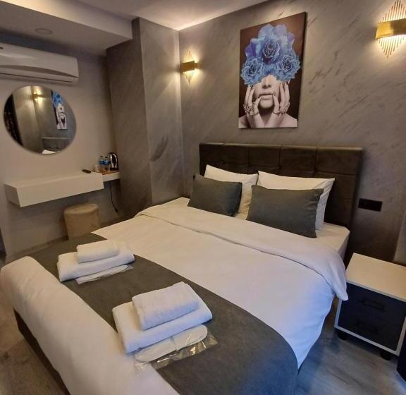 Quarto Estandar, White Palace Haliç