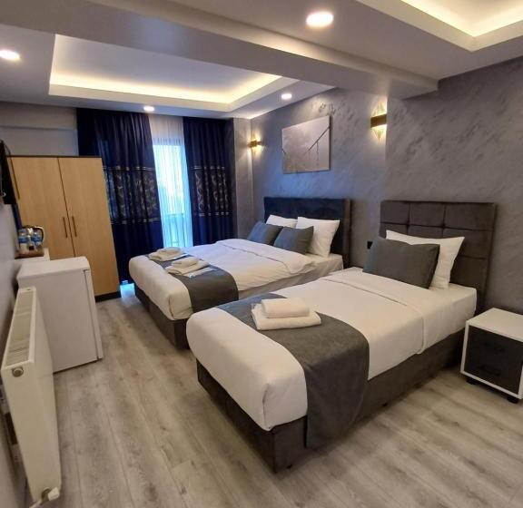 Quarto Triplo Comfort, White Palace Haliç