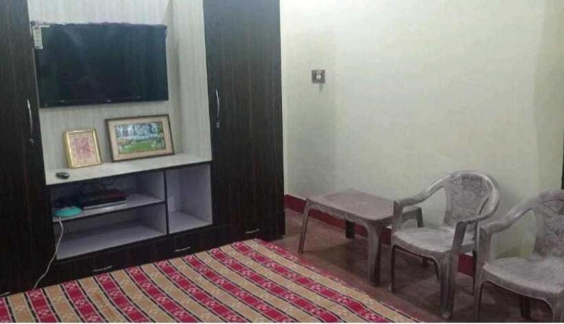 Трехместный Номер Классика, Oyo Shiva Palace Homestay