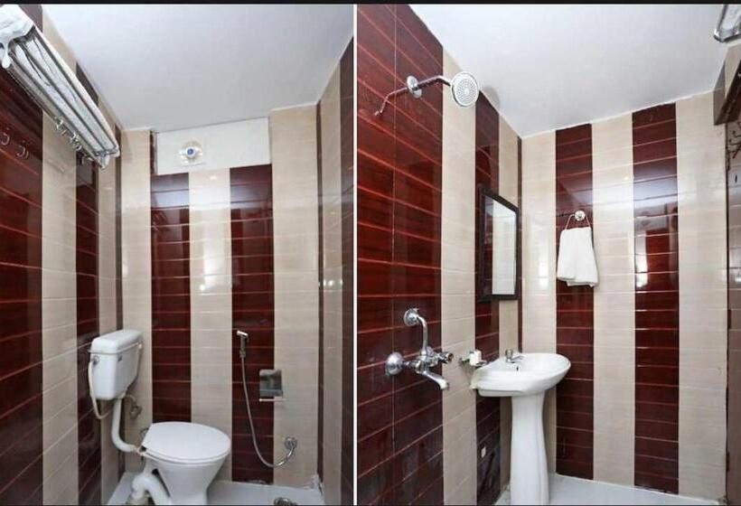 Трехместный Номер Классика, Oyo Shiva Palace Homestay