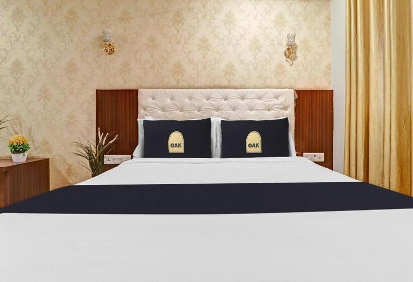 اتاق کلاسیک سه تخته, Townhouse Oak Hotel Rhythm