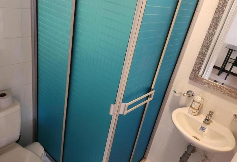 Номер Стандарт Четырехместный Совместный Санузел, Casa Hostal Sweet Home