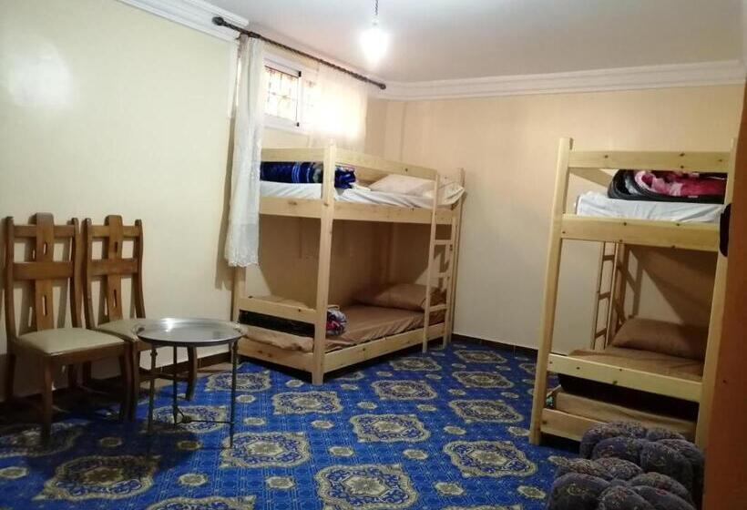 Кровать в Общей Комнате, Cathedrale Guesthouse