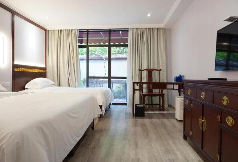 家庭套房, Guilin Yi Characteristic Hotel Coltd