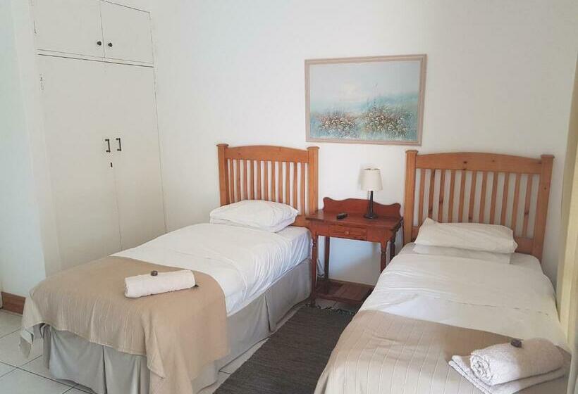 اتاق استاندارد, Homestead Lake Cottage