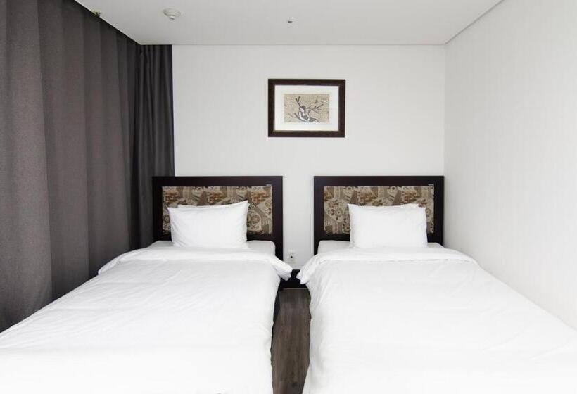 침실 2개 스위트, Centum Convention Hotel In Centum