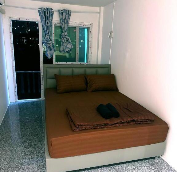 Номер Стандарт, Yok Guest House