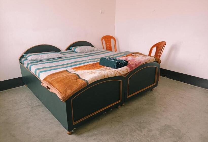 标准房带园景, Kamla Guest House