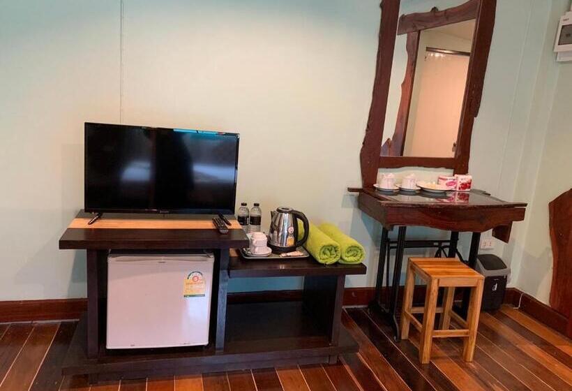 Номер Стандарт с Балконом, Baan Pongam Resort