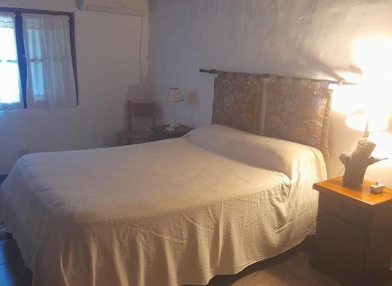 家庭间, Valdemoro Hosteria